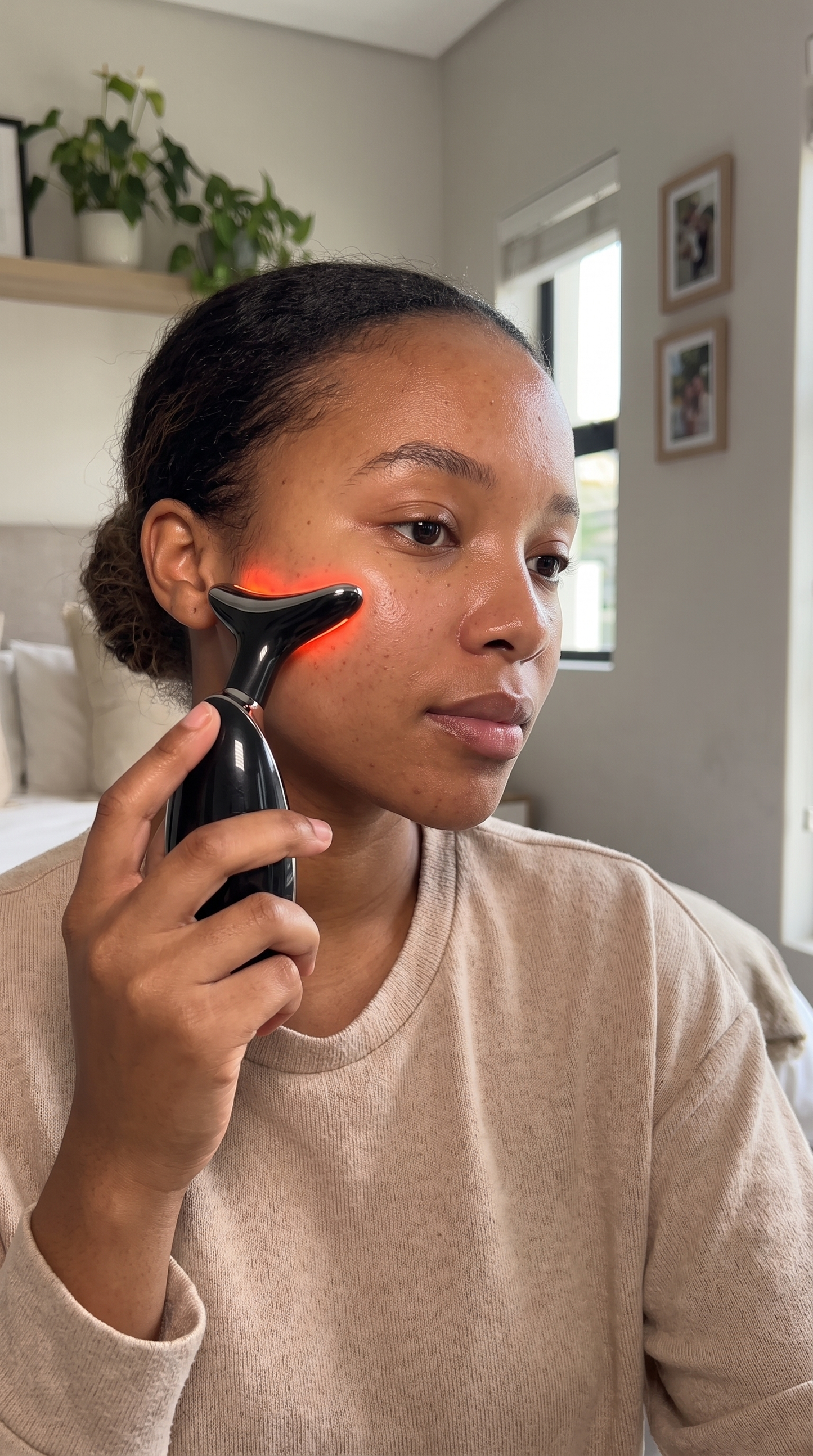ONIRLUX 7-in-1 Sculpting Glow Wand